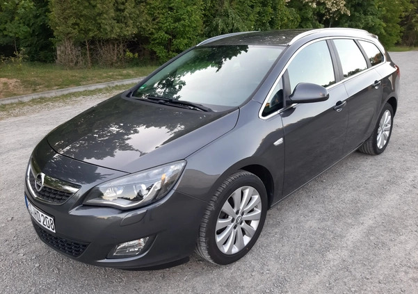 Opel Astra cena 27999 przebieg: 186900, rok produkcji 2011 z Kolbuszowa małe 529